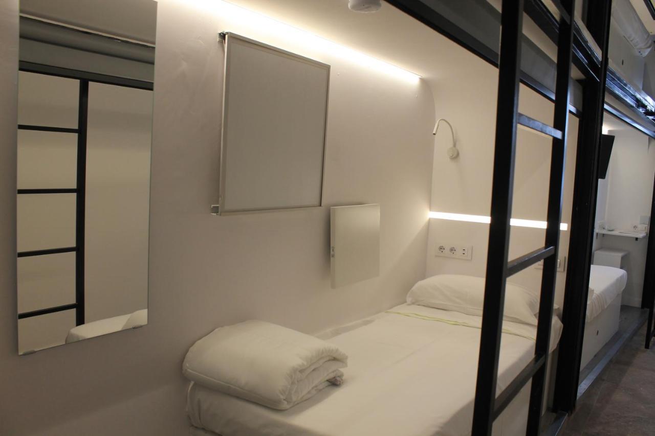 M Pods Malaga Hotel Bagian luar foto