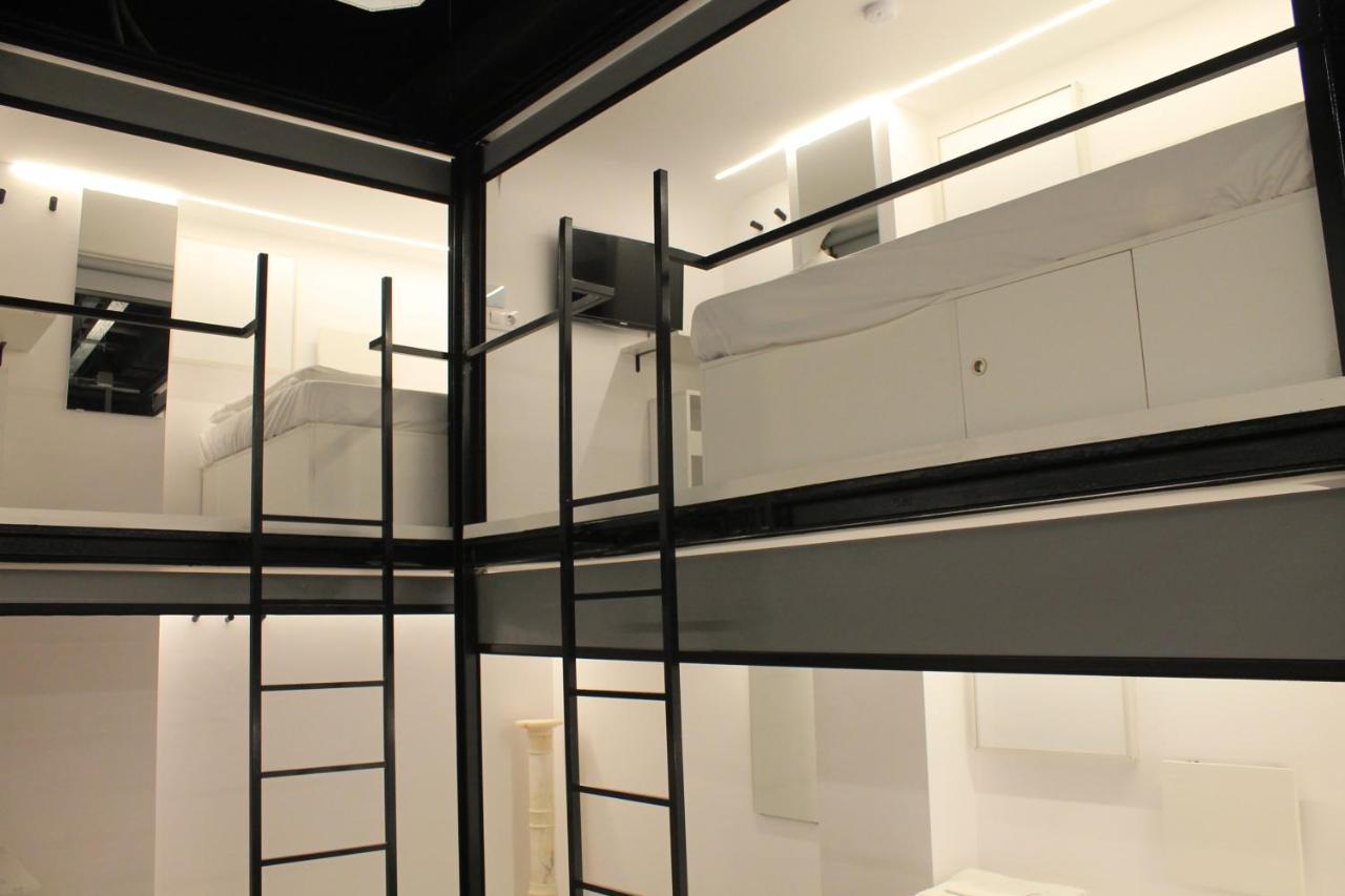 M Pods Malaga Hotel Bagian luar foto