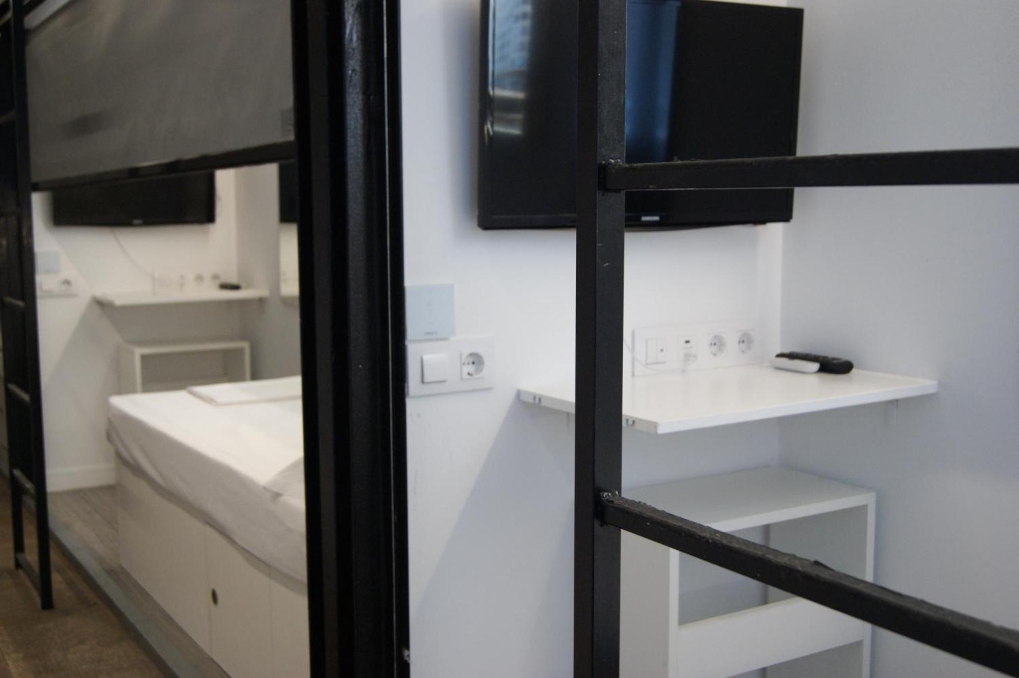 M Pods Malaga Hotel Bagian luar foto